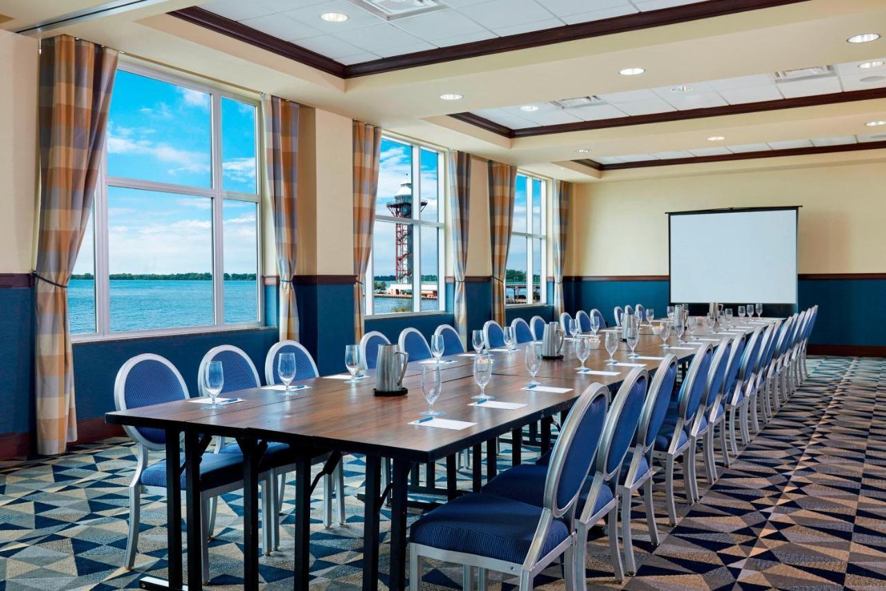 Sheraton Erie Bayfront Hotel Exterior photo