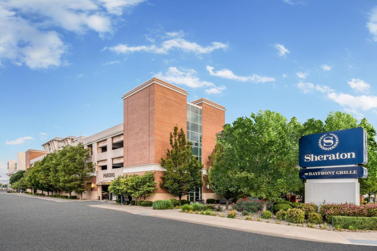Sheraton Erie Bayfront Hotel Exterior photo