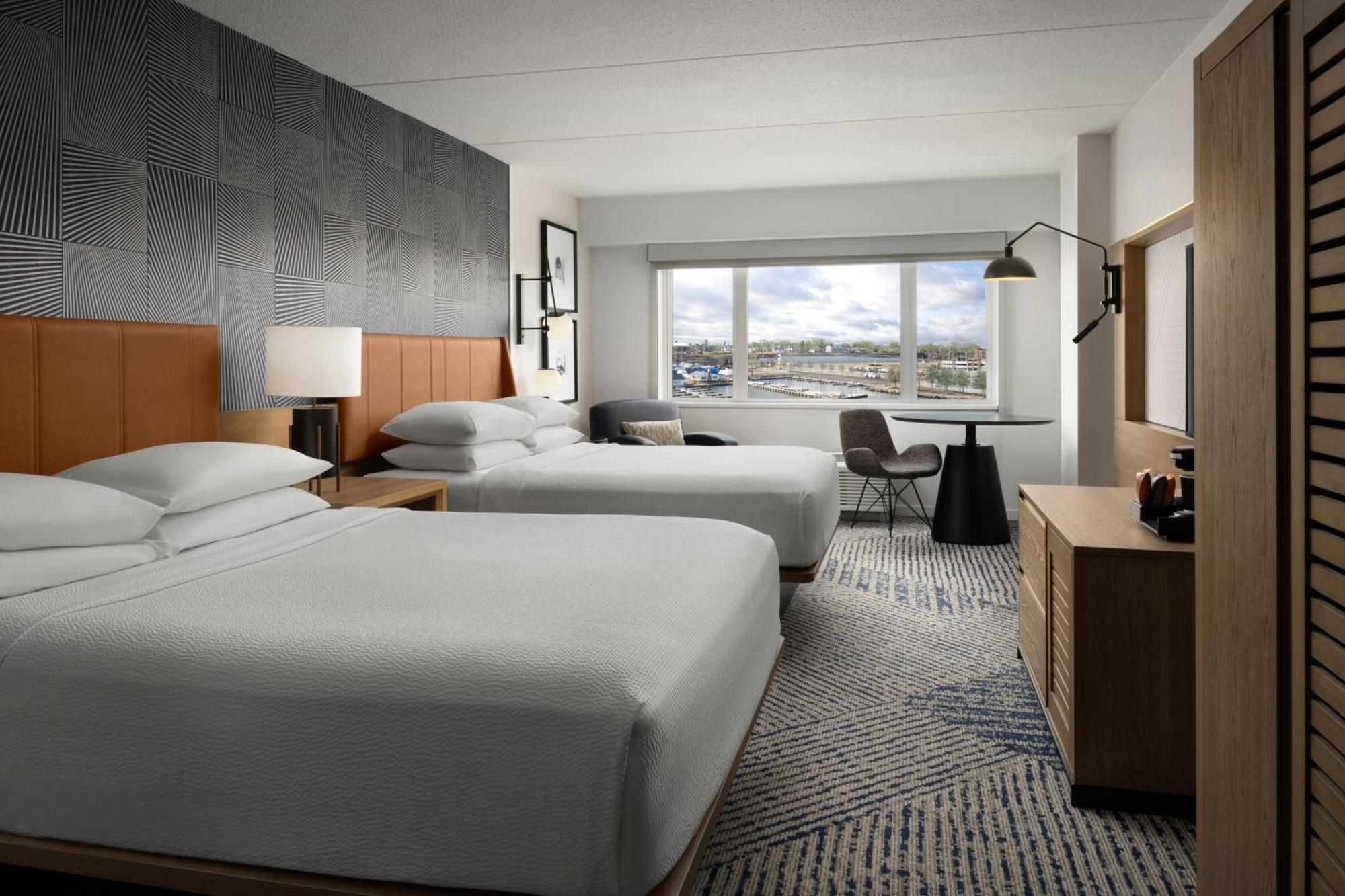 Sheraton Erie Bayfront Hotel Exterior photo