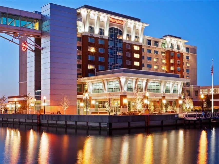 Sheraton Erie Bayfront Hotel Exterior photo